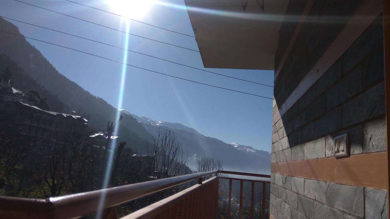Sunface Homestay Manāli Exterior foto